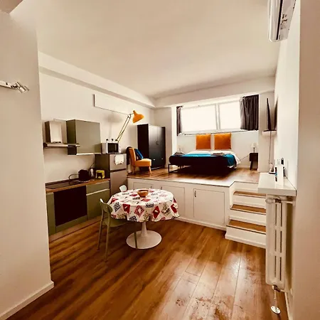 Casa Lella Your In Apartment Milan
