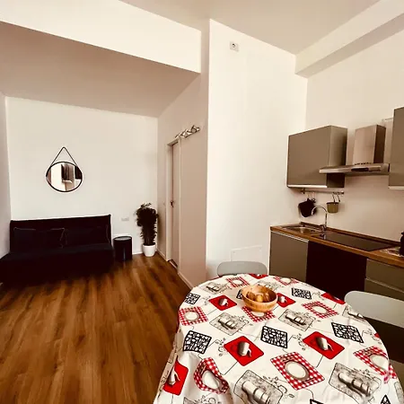 Casa Lella Your In Apartment Milan
